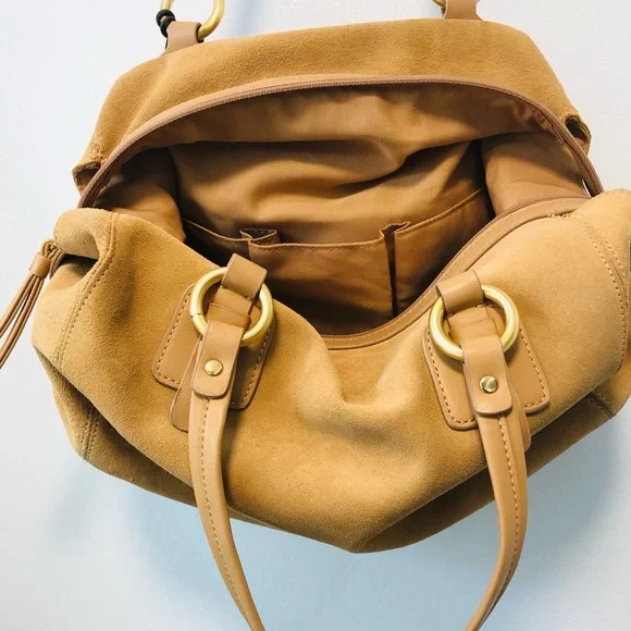 Liz Claiborne small satchel, suede leather, ginger yellow, zip closure. - Picture 5 of 6